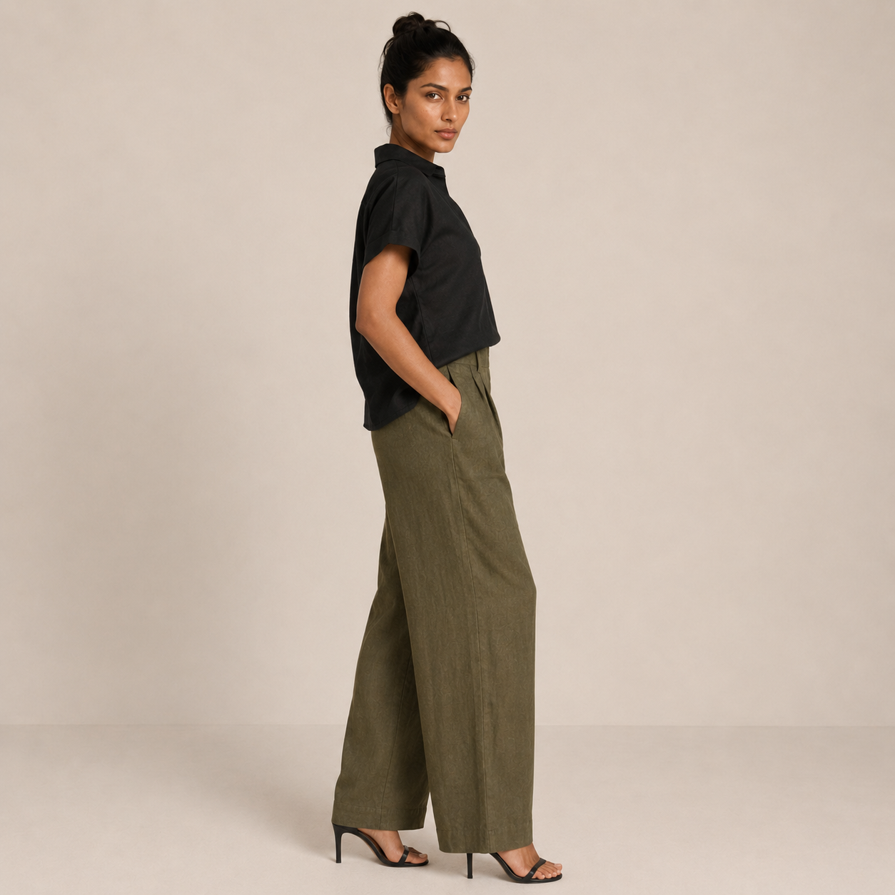 Cattiva Cut Collar